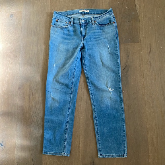Levi’s Boyfriend Fit Jeans - Picture 4 of 11
